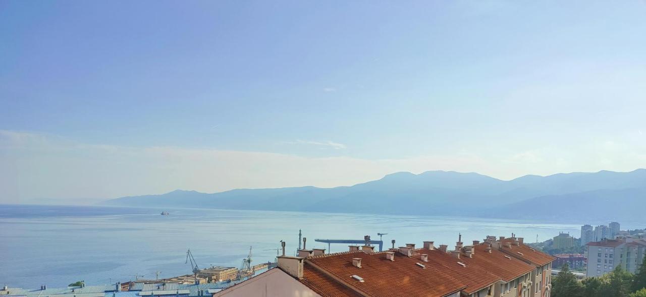 Adria Holliday Rijeka Apartment ภายนอก รูปภาพ