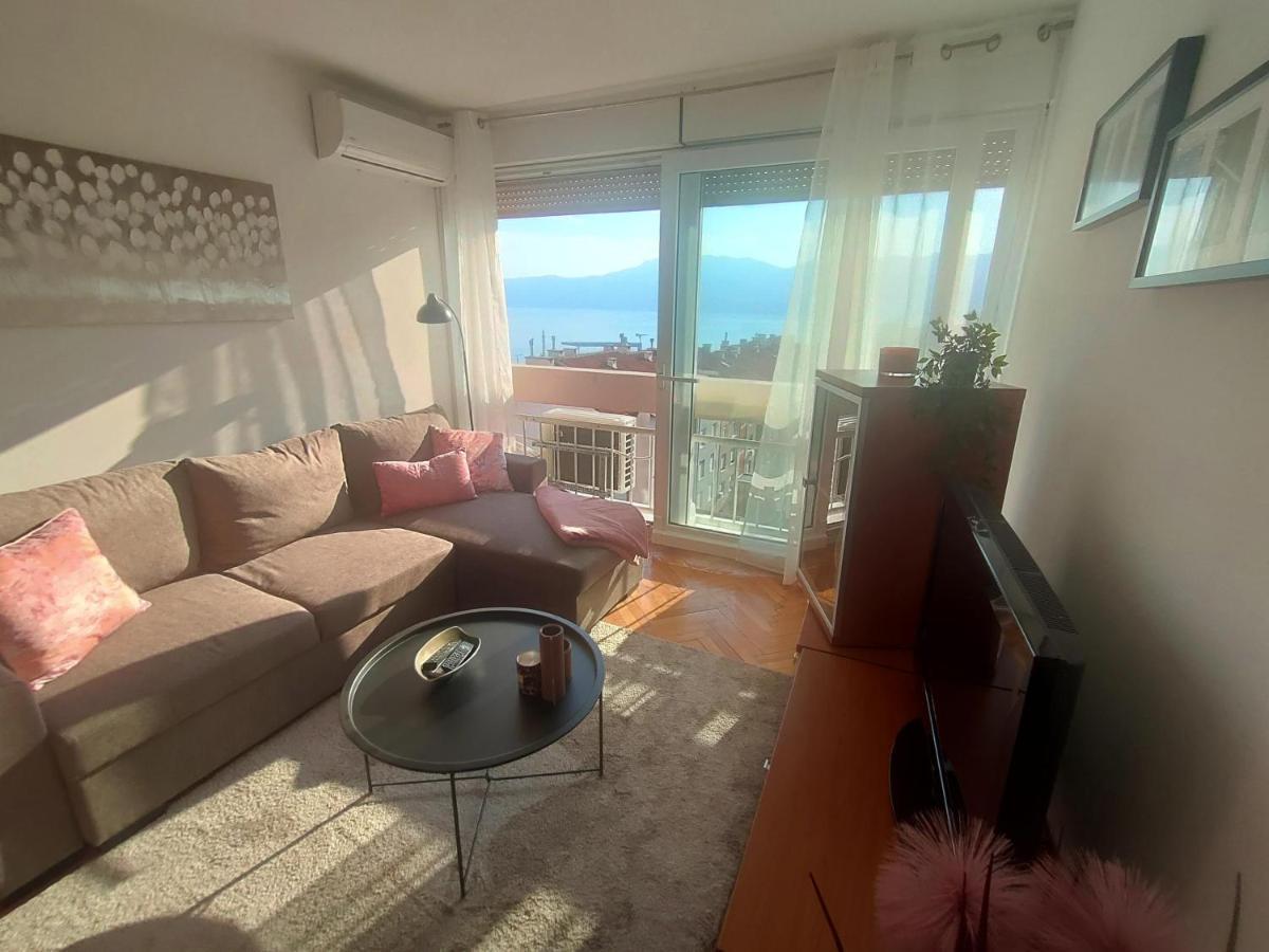 Adria Holliday Rijeka Apartment ภายนอก รูปภาพ